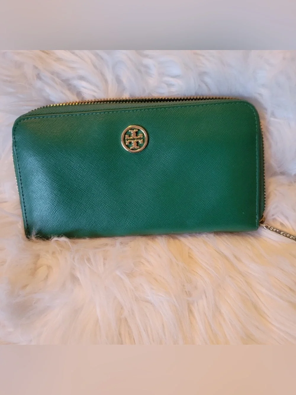 Tory Burch Emerald Green Zip-Around Continental Wallet with Gold Logo